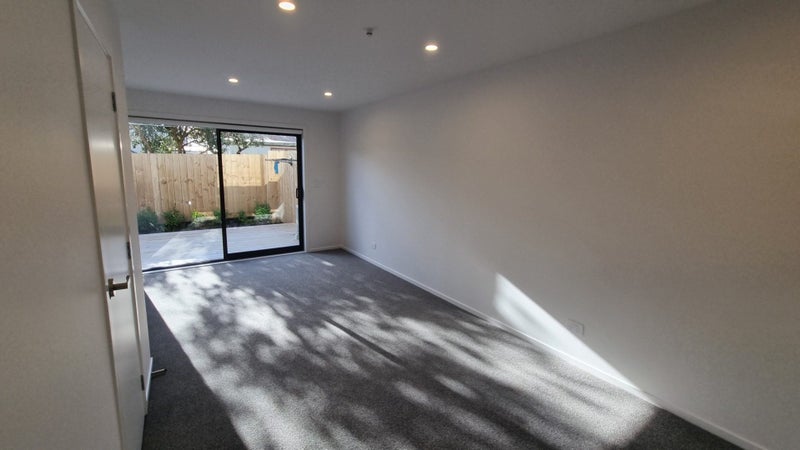 8/30 Bowater Place, Manurewa, Auckland - Carousel 2