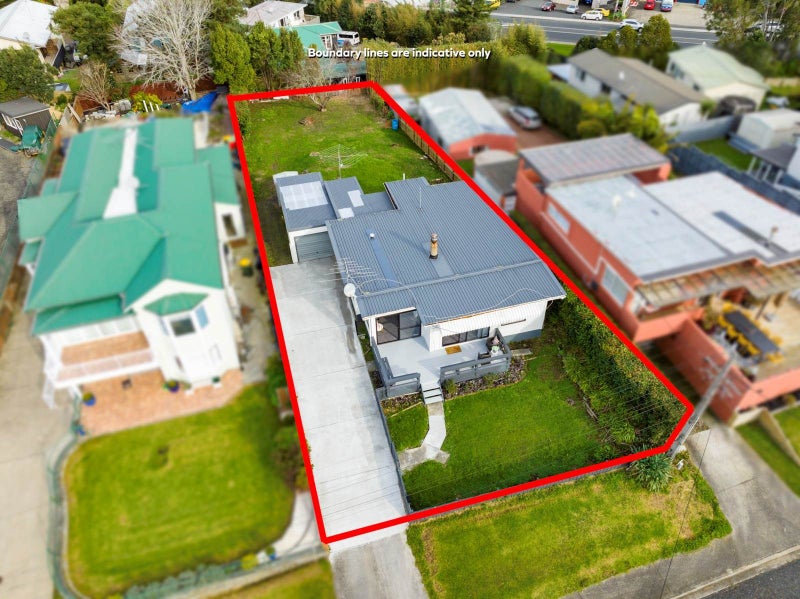 11 Totara Road, Stanmore Bay, Whangaparaoa - Carousel 1