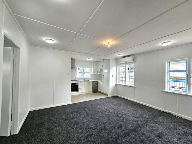 12 Miro Road, Mangere Bridge, Auckland - Carousel 2