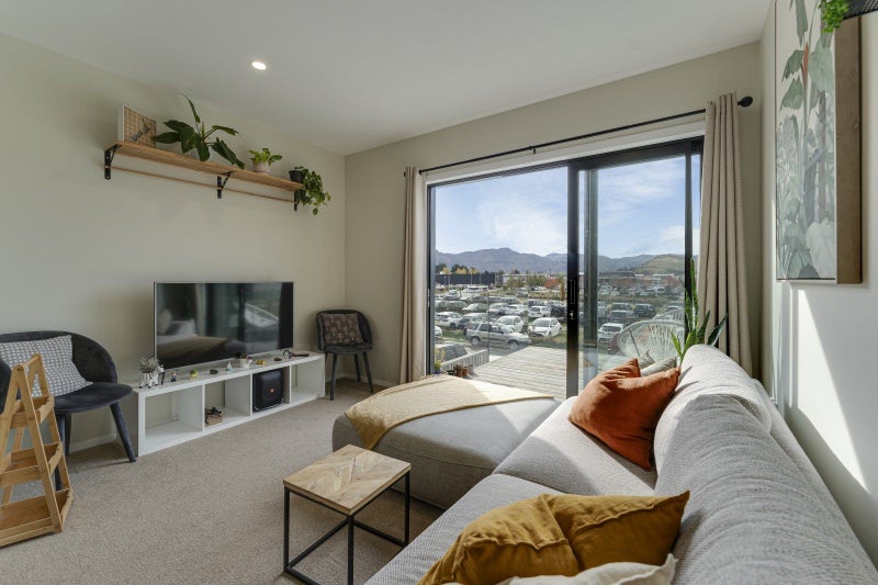 8 Cable Lane, Frankton, Queenstown - Carousel 1