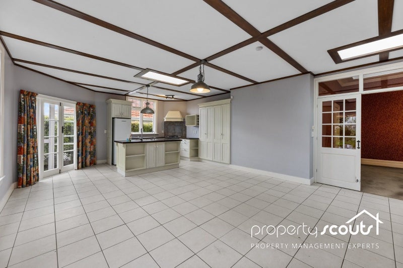 77 Maryhill Terrace, Maryhill, Dunedin - Carousel 1