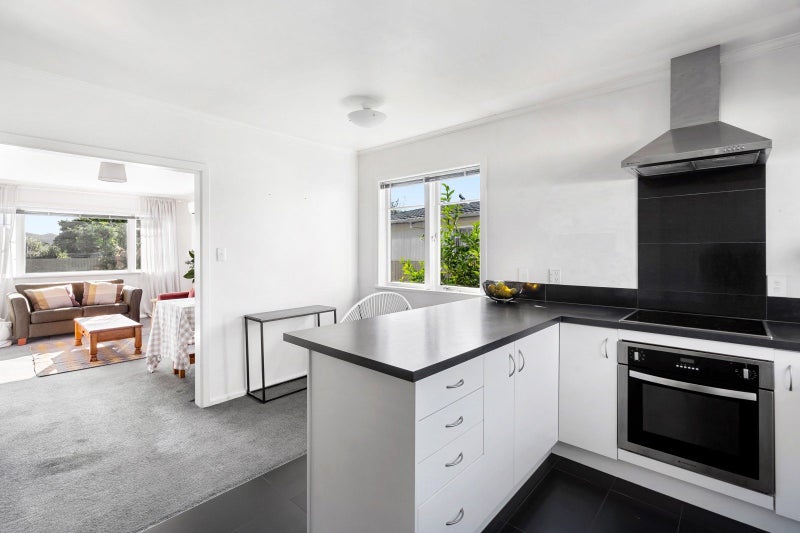 9A Cornwall Road, Taradale, Napier - Carousel 2