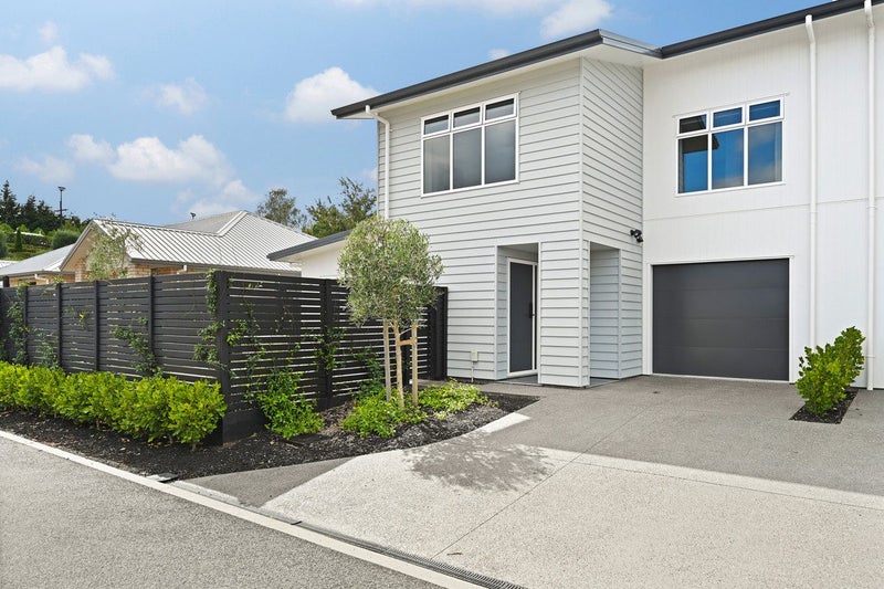 1/10 Gallants Place, Flagstaff, Hamilton - Carousel 1