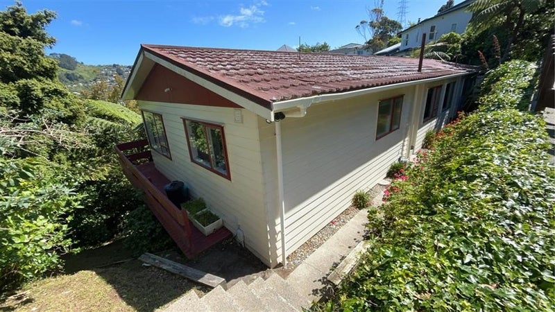 53 Chartwell Drive, Crofton Downs, Wellington - Carousel 1