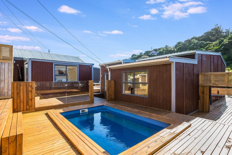 53 Cluny Road, Plimmerton, Porirua - Carousel 1