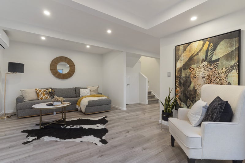 2/7 Louise Place, Browns Bay, Auckland - Carousel 2