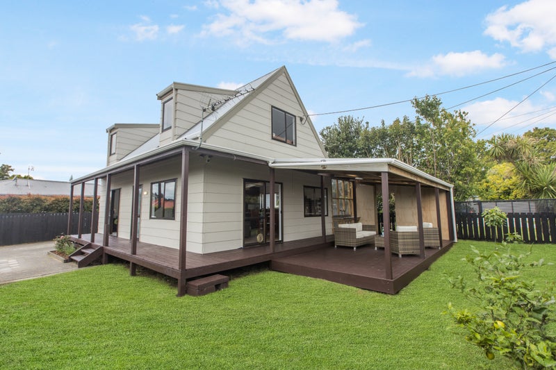 1/105 Lancaster Road, Beach Haven, Auckland - Carousel 1