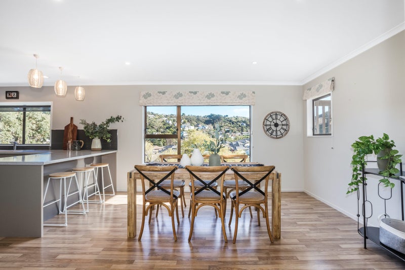 29 Observatory Close, Whitby, Porirua - Carousel 2