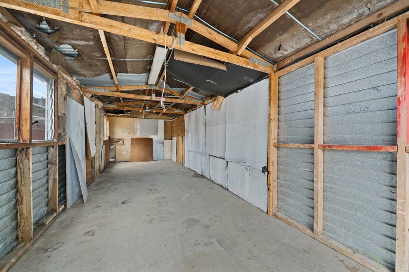 1/98 Strand Crescent, Naenae, Lower Hutt - Carousel 12