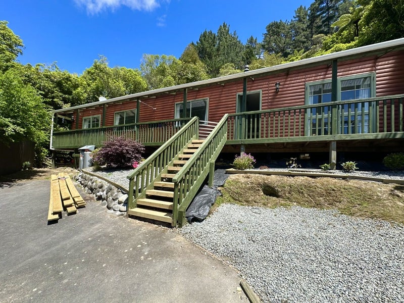 116 Pinehaven Road, Pinehaven, Upper Hutt - Carousel 2