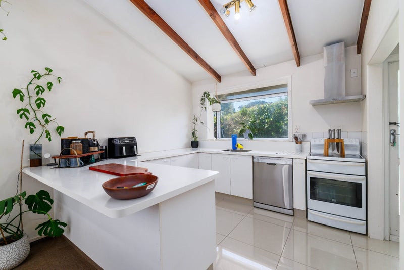 51B Prestons Road, Redwood, Christchurch - Carousel 2