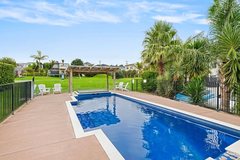 21 Karauria Lane, Orewa, Orewa - Carousel 2