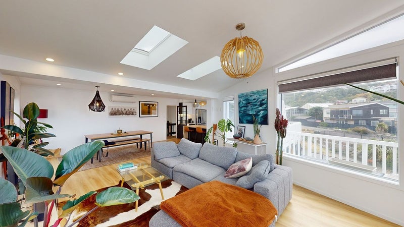 68 Owhiro Bay Parade, Owhiro Bay, Wellington - Carousel 1