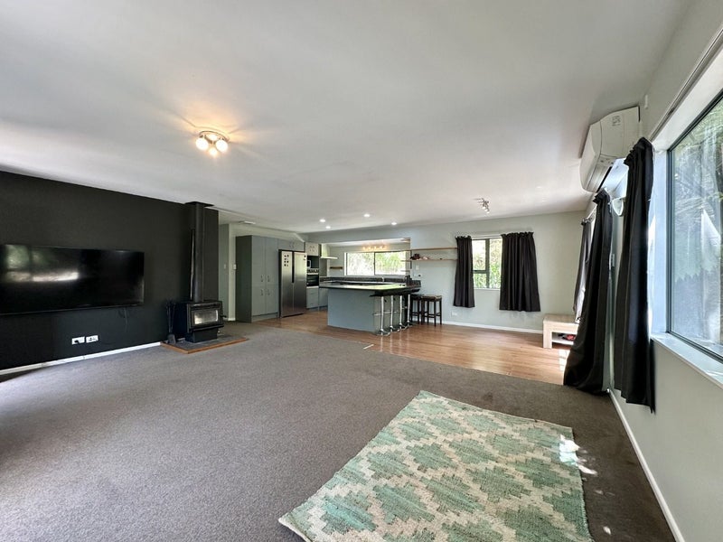 116 Pinehaven Road, Pinehaven, Upper Hutt - Carousel 1
