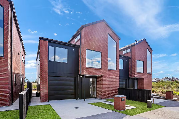 62 Fort Lincoln Loop, Karaka, Papakura - Carousel 2