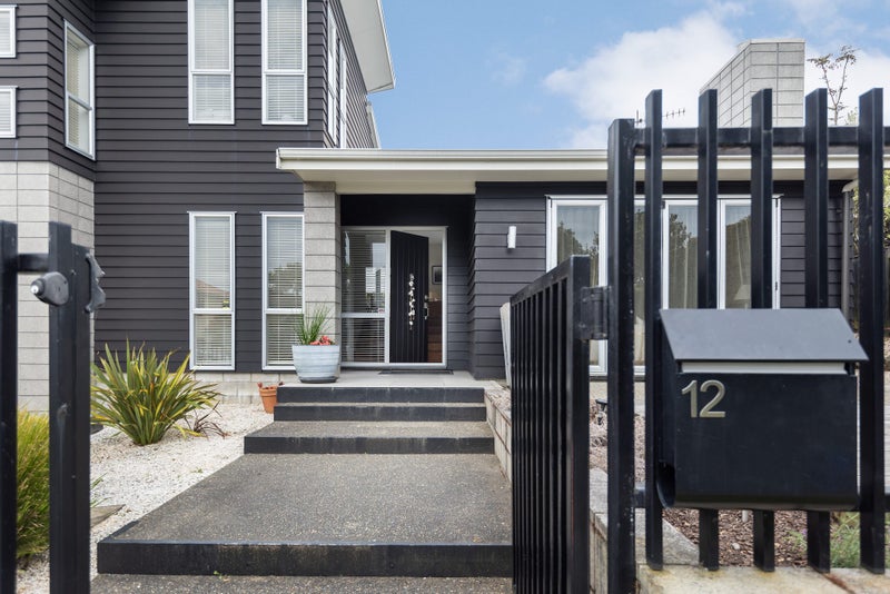 12 Tranquility Rise, Mellons Bay, Auckland - Carousel 2
