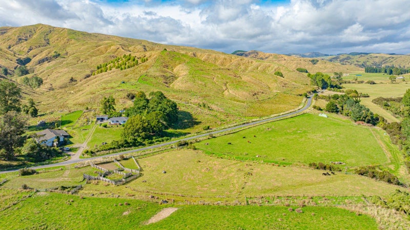 804D Pahiatua Pongaroa Road, Pahiatua, Pahiatua - Carousel 1