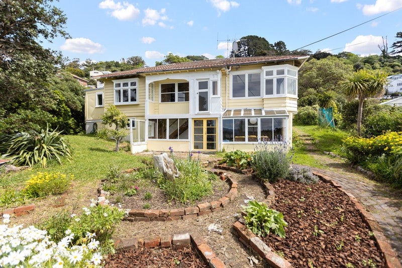 24 Rodrigo Road, Kilbirnie, Wellington - Carousel 1