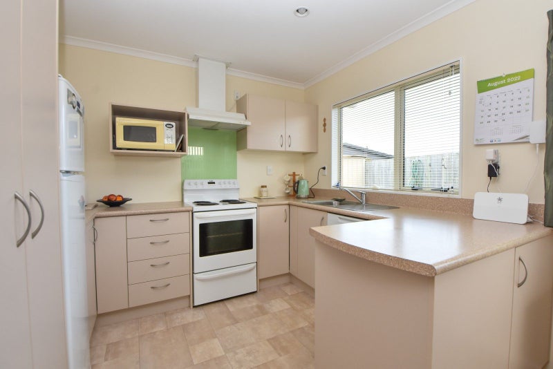 44/55 Armstrong Avenue, Carterton, Carterton - Carousel 2