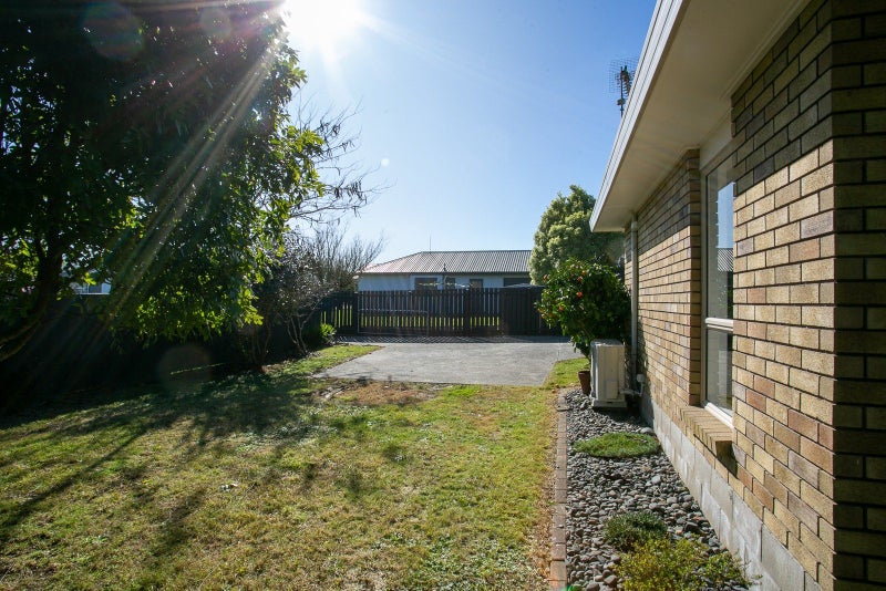 3 Hilliard Place, Leamington, Cambridge - Carousel 23