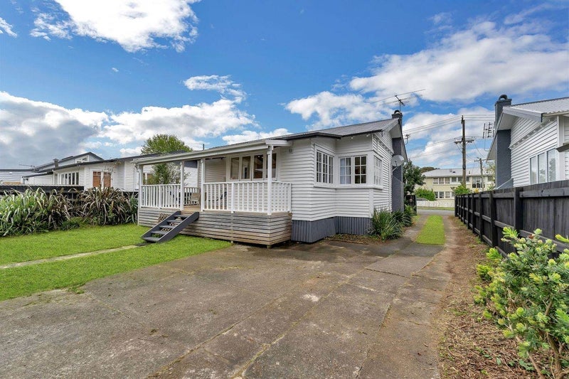 41 Wairau Avenue, Avondale, Auckland - Carousel 2