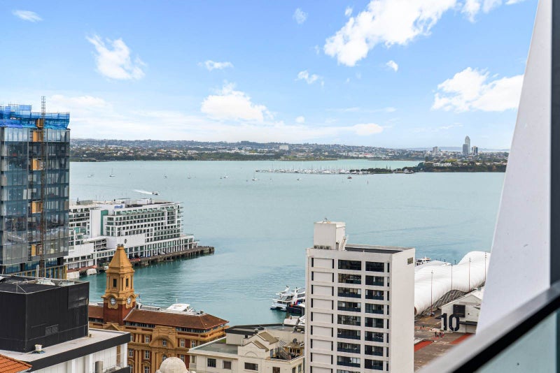 2307/10 Commerce Street, Auckland Central, Auckland - Carousel 1