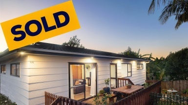 4/1 Pine Street, New Lynn, Auckland - Carousel 1