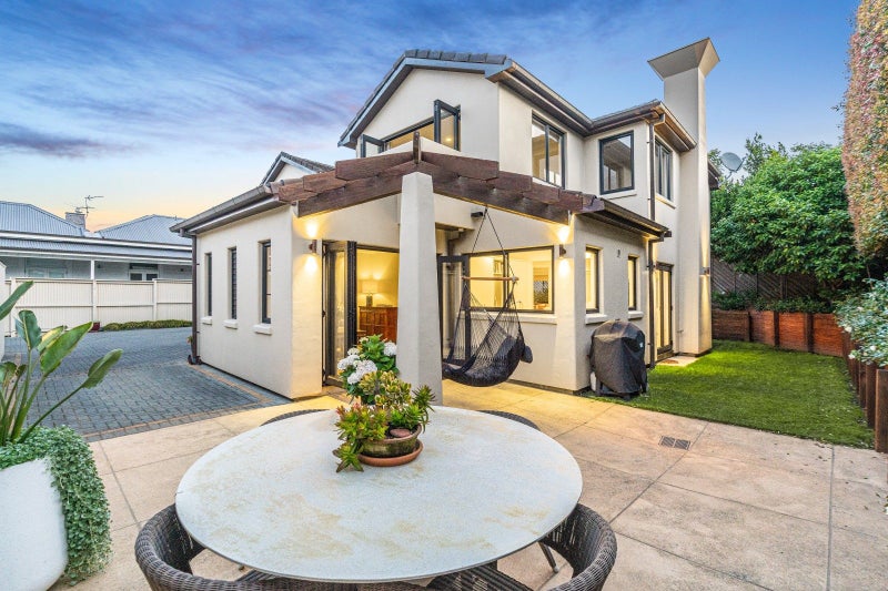 7A Waterview Road, Stanley Point, Auckland - Carousel 1