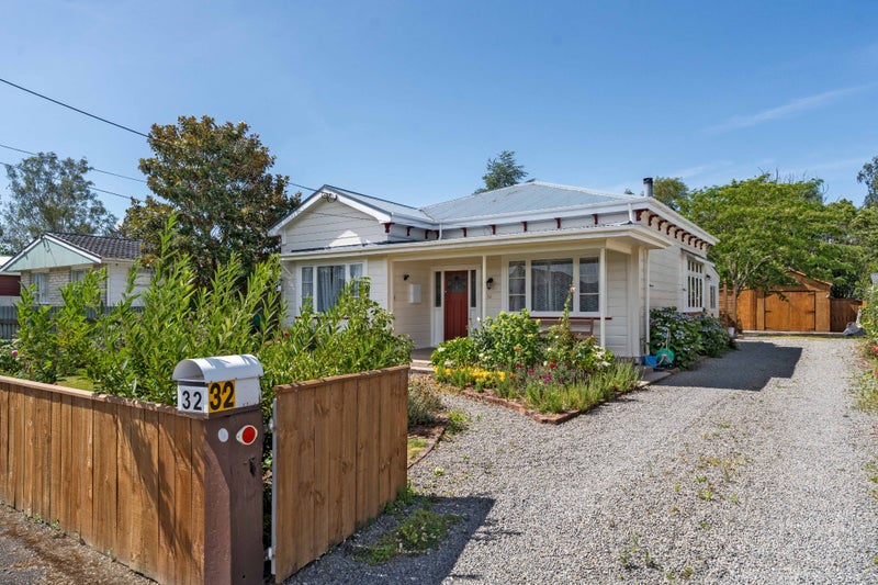 32 Waltons Avenue, Kuripuni, Masterton - Carousel 1