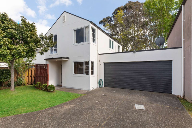 4 Asics Drive, Favona, Auckland - Carousel 1