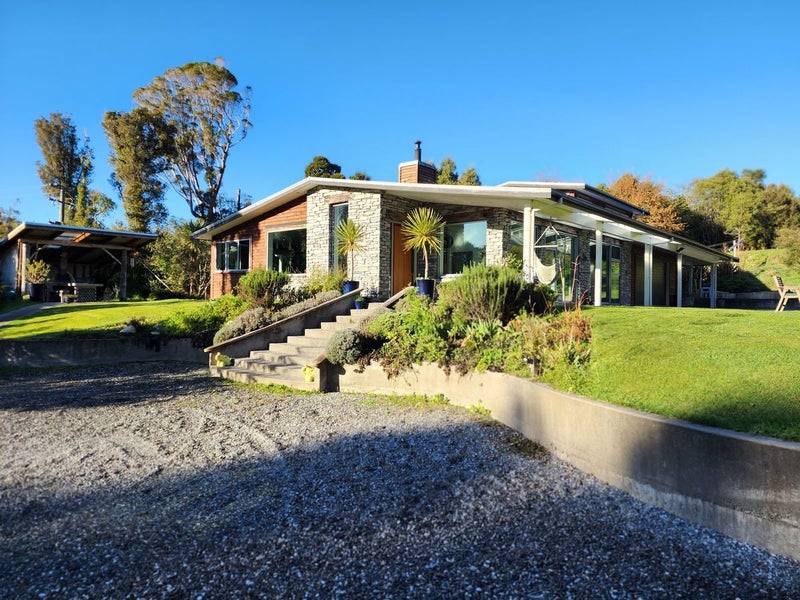 572A Rutherglen Road, Marsden, Greymouth - Carousel 1