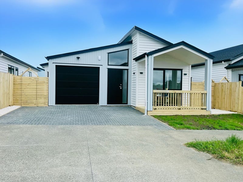 17 Cronshaw Road, Karaka, Papakura - Carousel 1