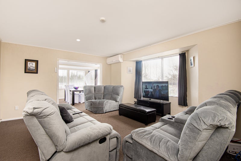 102 Jamaica Drive, Grenada North, Wellington - Carousel 1