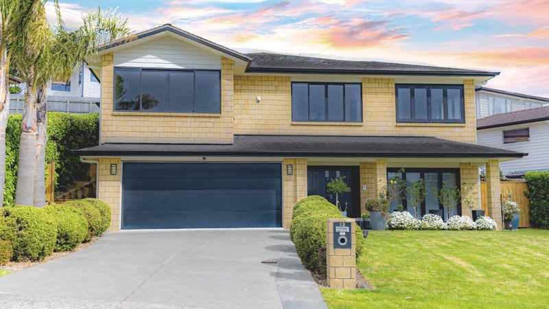 13 Henriette Place, The Gardens, Auckland - Carousel 1