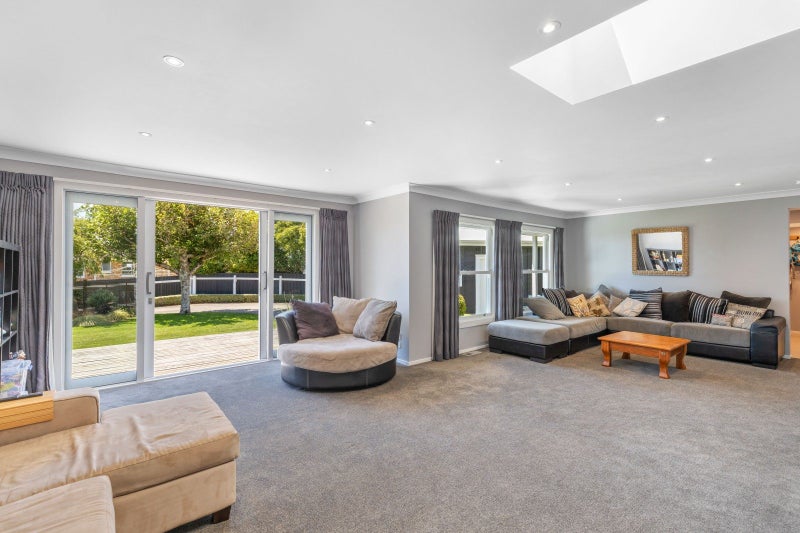 10A Crownhill Street, Spotswood, New Plymouth - Carousel 2