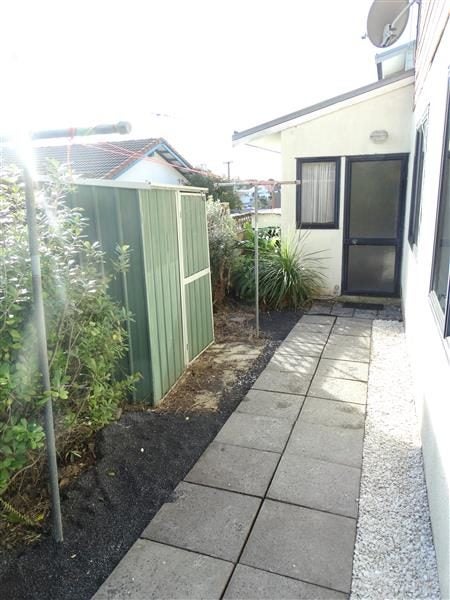 2/12 Hebron Road, Waiake, Auckland - Carousel 17