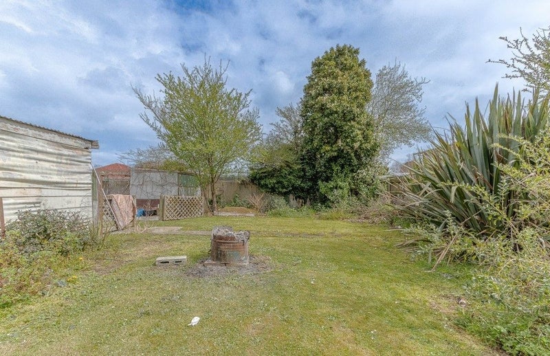 35 Wakefield Street, Whanganui East, Whanganui - Carousel 2