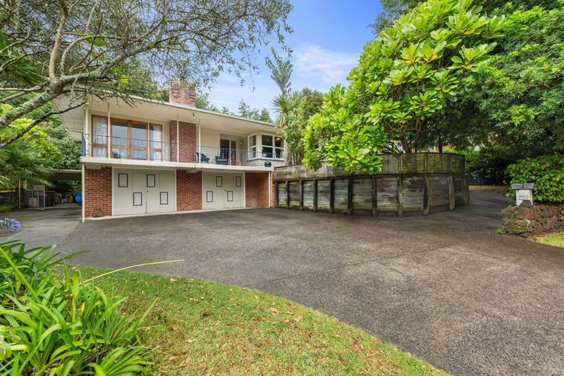 15 Scenic Drive, Hillpark, Auckland - Carousel 1