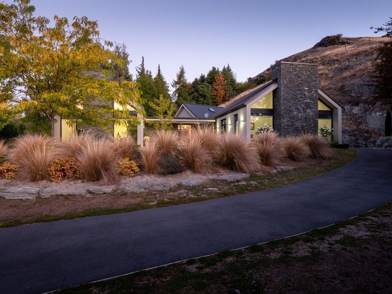 448 Speargrass Flat Road, Speargrass Flat, Queenstown - Carousel 2