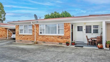 3/4 Wolfe Street, Regent, Whangarei - Carousel 1