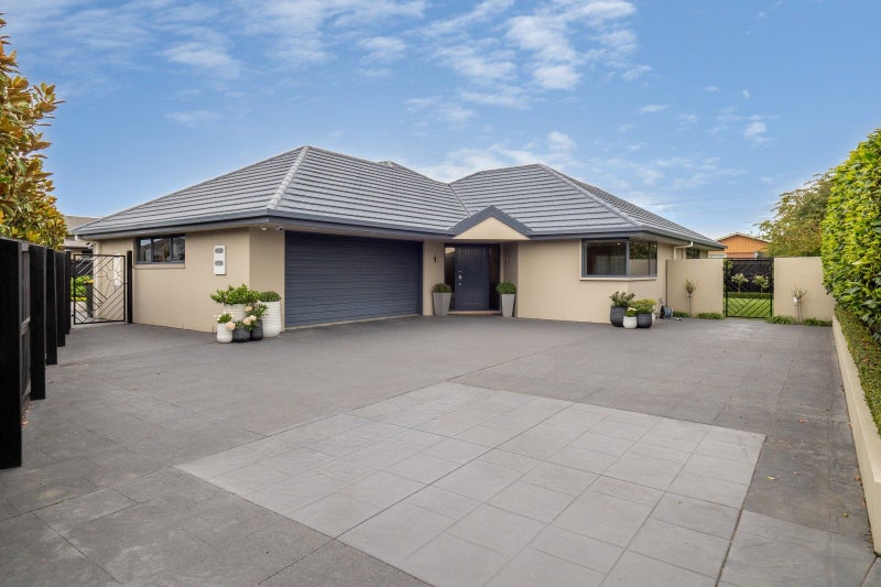 7 Bennett Place, Allenton, Ashburton - Carousel 24