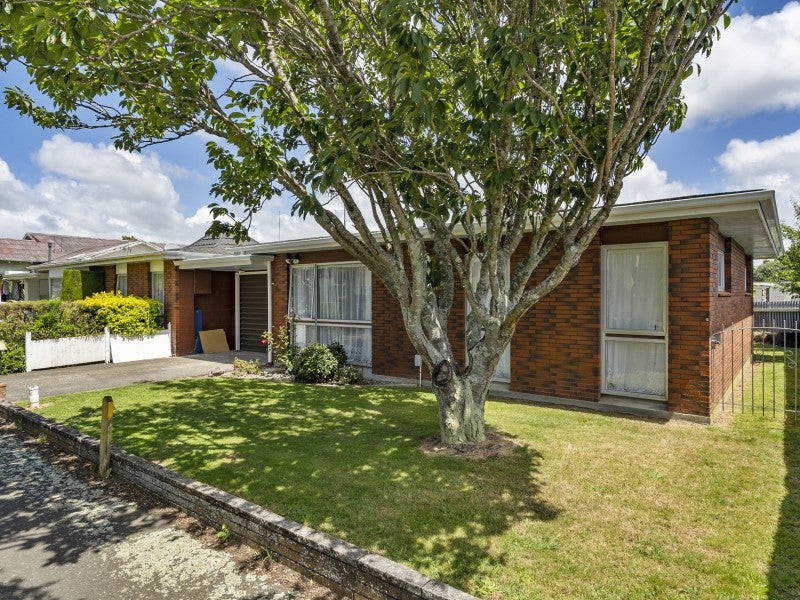 8 Phillip Street, Terrace End, Palmerston North - Carousel 10