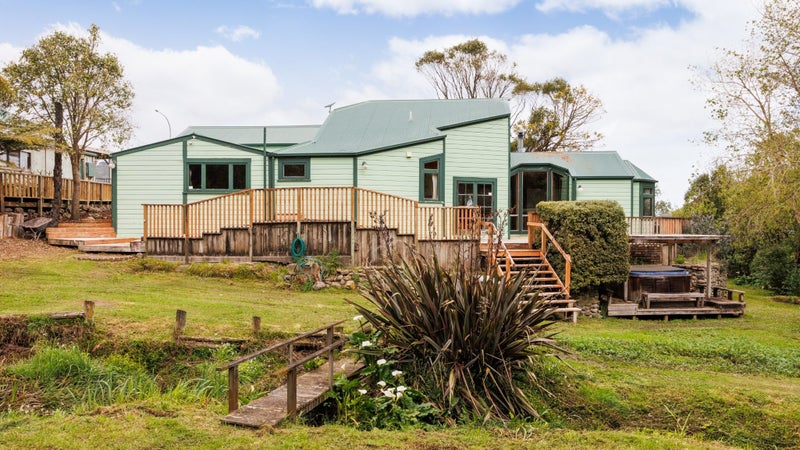 353 Kahuterawa Road, Linton, Palmerston North - Carousel 1