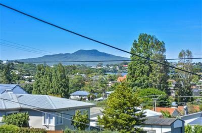 12A Quebec Road, Milford, Auckland - Carousel 2