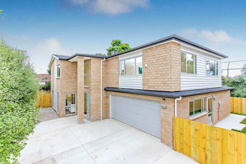 1112A New North Road, Mount Albert, Auckland - Carousel 1