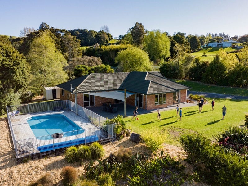 24 Finlayson Road, Whangarei - Carousel 1