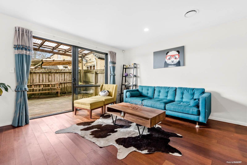 21 Masons Road, Oteha, Auckland - Carousel 2