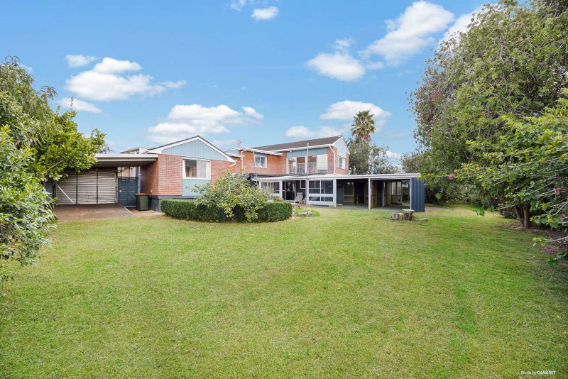 330 Te Atatu Road, Te Atatu South, Auckland - Carousel 2