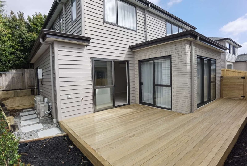 20B Imatra Place, Sunnyhills, Auckland - Carousel 1