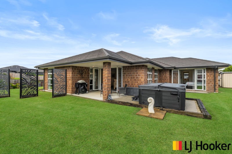 7 Lusk Way, Patumahoe, Pukekohe - Carousel 1